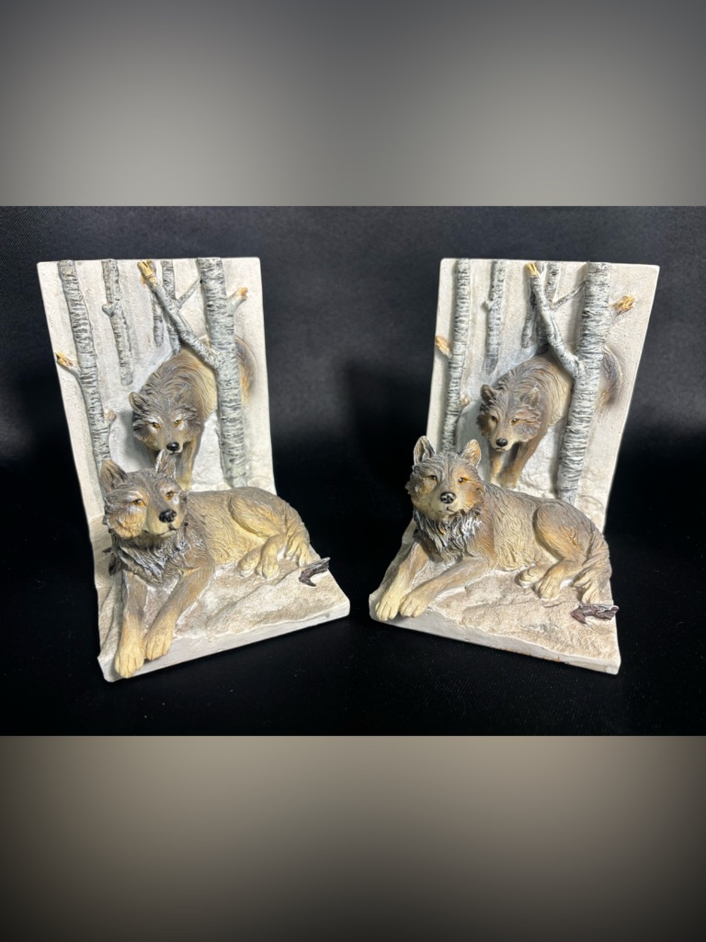 Wolf Pack Bookends Quality Resin Tree Wolves Beautiful 3-Dimensional Detail